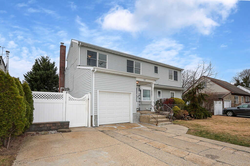 1-web-or-mls-828 E Meadow Ave, East Meadow 1 1-web-or-mls-828 E Meadow Ave, East Meadow 1