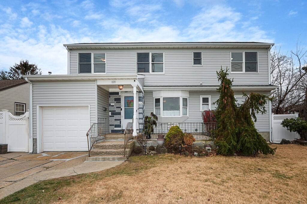 2-web-or-mls-828 E Meadow Ave, East Meadow 2 2-web-or-mls-828 E Meadow Ave, East Meadow 2